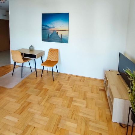 Prywatny Parking Apartament Zacisze By Rentoom Stary Toruń Extérieur photo